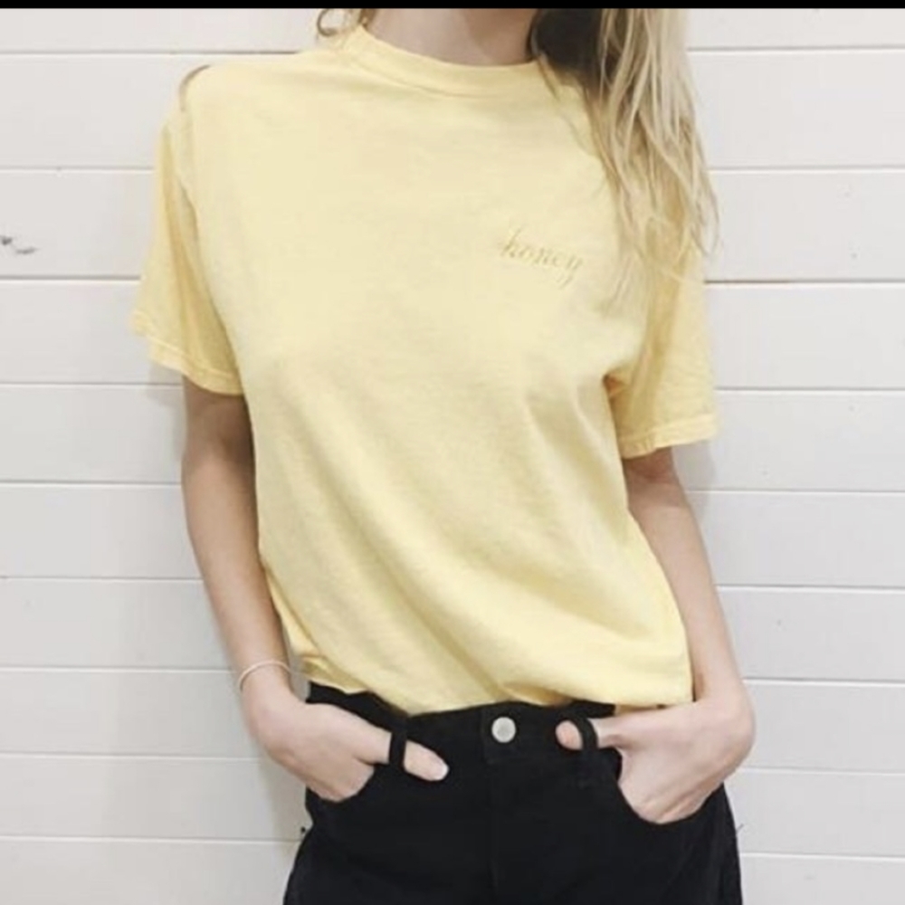 Brandy Melville Honey T-shirt